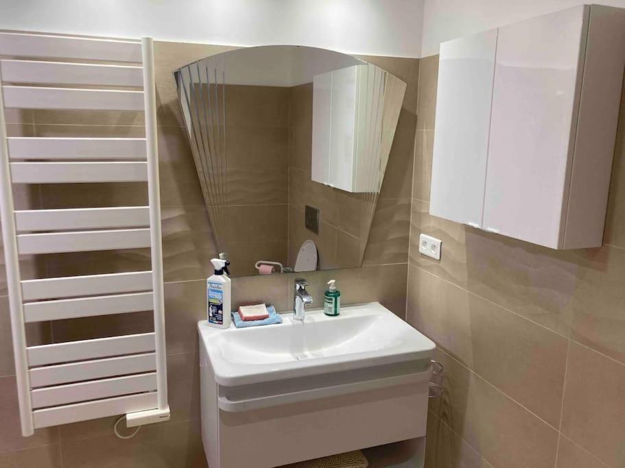 Villa Avec Spa & Vue Panomarique Sur L'Etang Perols Ngoại thất bức ảnh