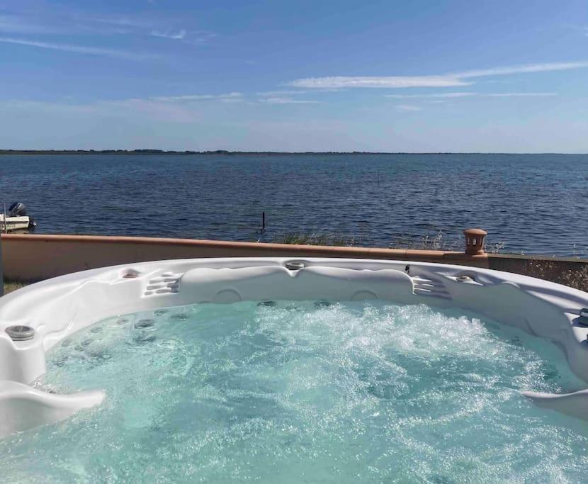 Villa Avec Spa & Vue Panomarique Sur L'Etang Perols Ngoại thất bức ảnh